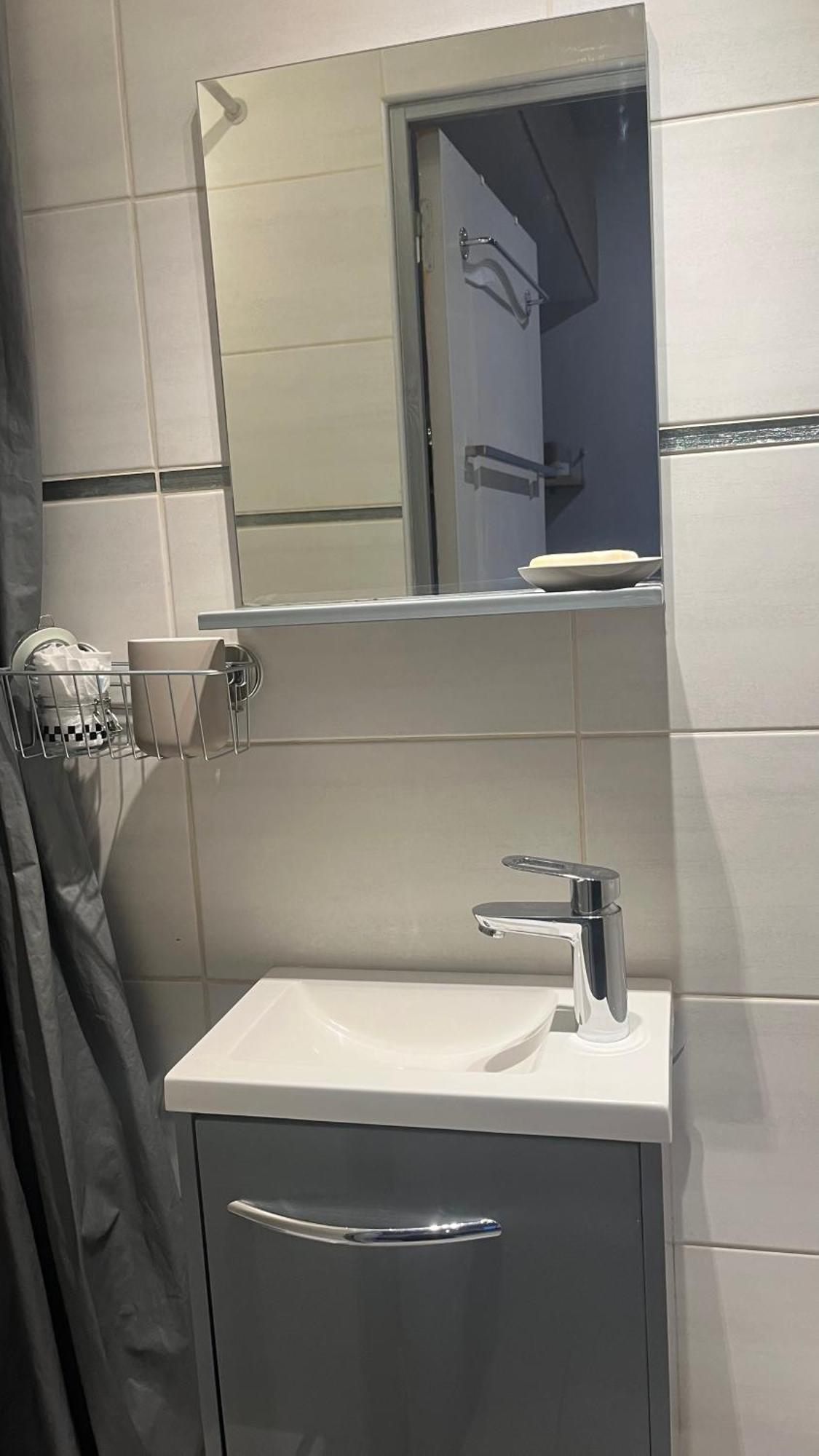 Mini Studio Et Espace Exterieur Мери-сюр-Уаз Экстерьер фото